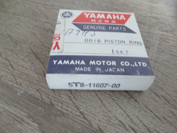 Yamaha Kolbenringe YZ80 (76-80) 4. Übermaß  5T8-11607-00 Original Neu 5T8-11607-00 Genuine spare part – MG-Teileshop